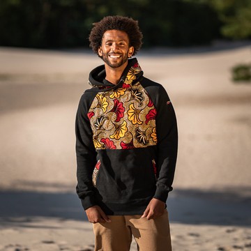 Black hoodie in organic cotton + wax