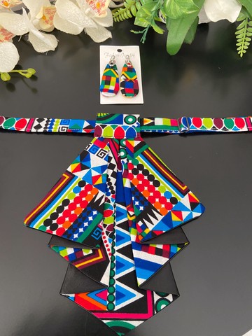 Crawax and earrings set
