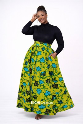 Long, high-waisted wax print skirt –