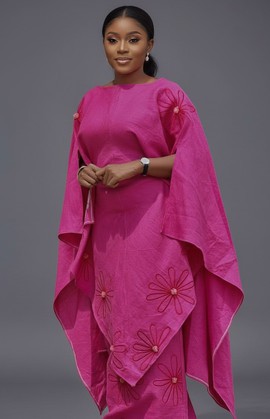 Élégante robe caftan à imprimé unique