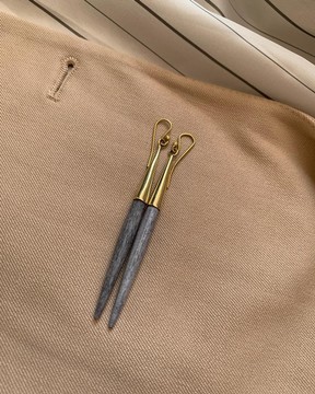 Grey spear earrings