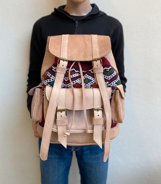 Sac à dos en cuir véritable haute qualité 100% fait main.