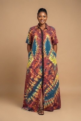 Robe-chemise longue Adire tie-dye avec patte de boutonnage centrale