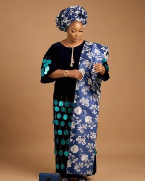 Ensemble traditionnel Aso Oke multicolore pour femme, pour chefferie, mariage traditionnel, etc.
