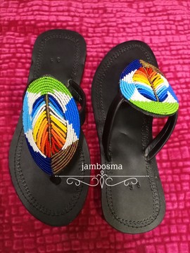 Sandales pour femmes africaines, sandales Massaï, sandales d'été, sandales en cuir perlé, chaussures pour femmes