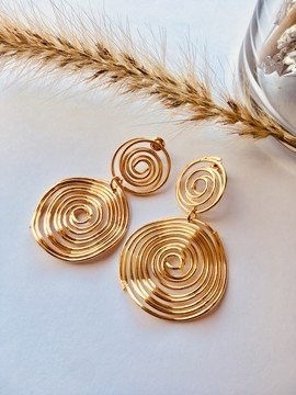 Boucles d'oreilles couleur doré formes