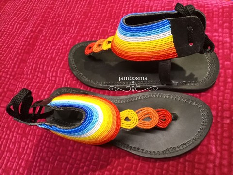 Sandales pour femmes africaines, sandales Massaï, sandales d'été, sandales en cuir perlé, chaussures pour femmes