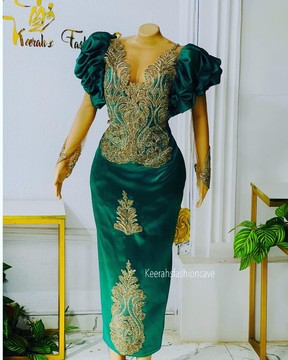 longue robe de bal en satin ornée, robe de mariée, robe de soirée, robe de soirée, robe de mariée