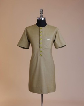 Un vert olive, broderie motif cercle, manches 3/4 Africain sénateur caftan natif.