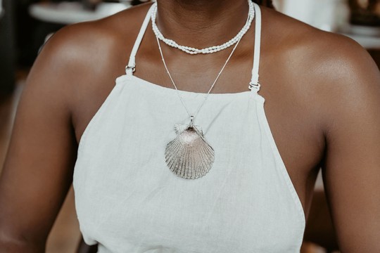 🐚Caurine 🐚Manoka silver necklace