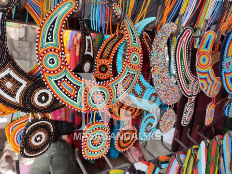 20 Gros collier Maasai, collier Bib, collier de perles en cuir, cadeau collier élégant