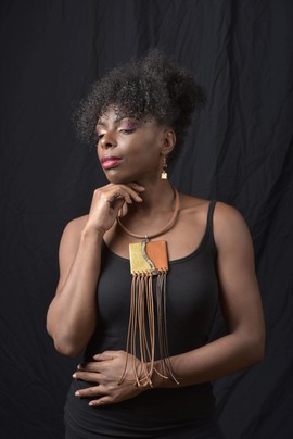 LIMITLESS20-02: NECKLACE + WIRED BO / CHOPPING LEATHER PLUNGE