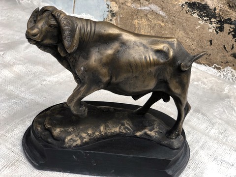 Buffalo bronze sculpture/ home decor statue/ interior styling statue accessory