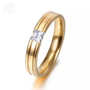 Bague délicate classique pour elle/bague cadeau/bague de cérémonie/bague de fiançailles/bague plaquée or 14 carats