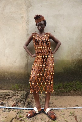 Robe en résille perlée Kiri