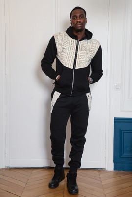 Zip hoodie + black jogging bottoms set in white Bogolan