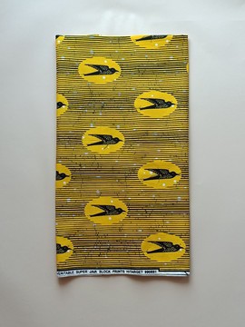 Atchobo spirit. Leaf-patterned Sandja. Authentic wax fabric, 100% cotton and zero polyester.