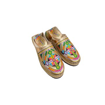 Genuine Leather Slippers for Women: Fashionable Elegance and Comfort