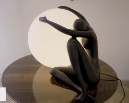 Sculpture unique de support d'abat-jour de dame/statue de décor à la maison