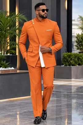 Costume homme orange brûlé à col mao avec patte de boutonnage diagonale