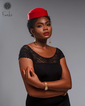 Makeda headdress new Red