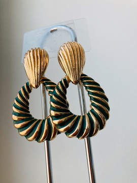 Magnificent pair of asymmetrical and original style earrings