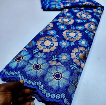 Tissu en dentelle 5 yards