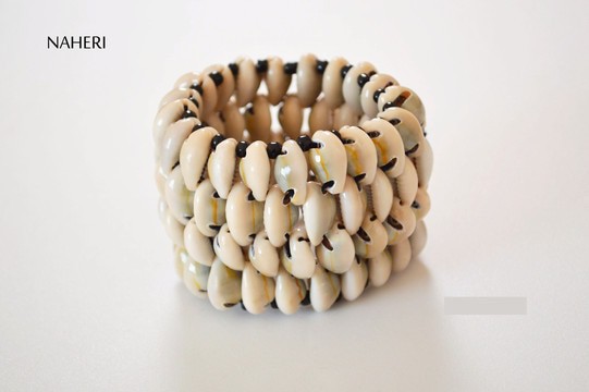 African cowrie shell elastic bracelet