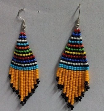 Boucles d'oreilles de perles africaines avec glands, boucles d'oreilles à franges, boucles d'oreilles élégantes, boucles d'oreilles colorées, boucles d'oreilles Boho