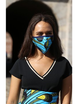 Waxkundadesign "Bulb" Face Mask