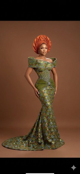 Robe sirène avant-gardiste vert olive et orange brûlé
