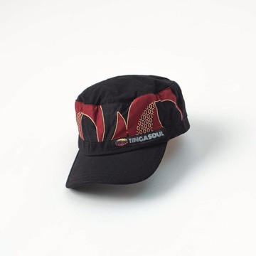 Casquette Noir et Rouge en coton et wax