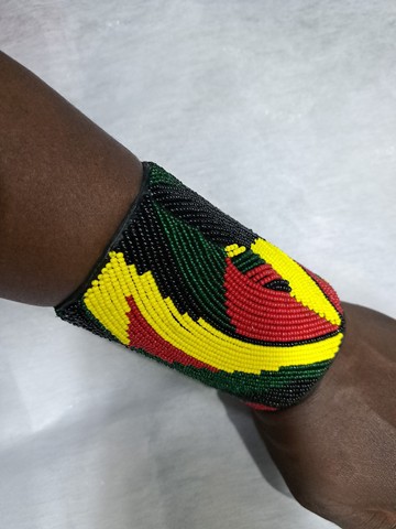 Manchette en cuir perlé Maasai, manchette en cuir africain, bracelets pour femmes