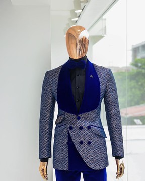 A reloaded “pirate”, spotted navy blue and orange metallic jacquard, shawl lapel tuxedo suit