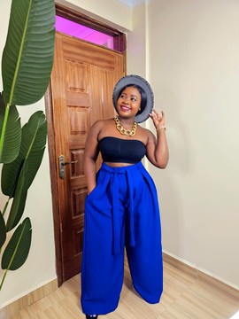 Wide legged palazzo Pants