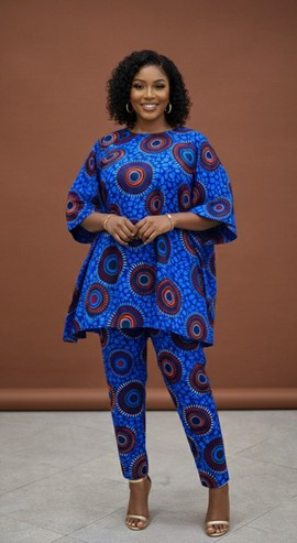 Ensemble deux pièces bleu à imprimé africain | Haut kaftan Ankara et pantalon fuselé pour femme