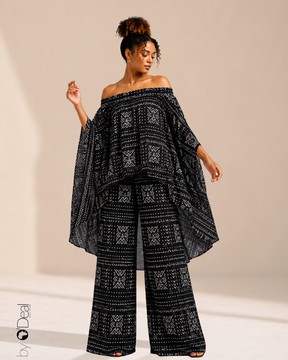 Magnificent set of wide trousers and its matching tunic
