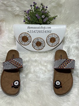 CLUTCH BAG AND SANDALS SET