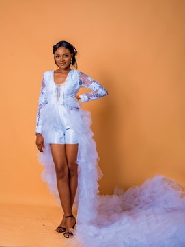 Combishort blanc avec traine en tulle, combinaison de mariage, robe de mariée africaine