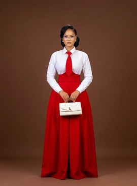 Robe longue, jupe taille haute et chemise