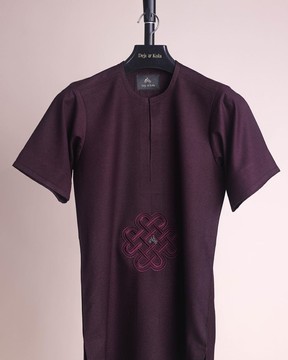 A burgundy, zipline with lower embroidery details, short sleeve African kaftan
