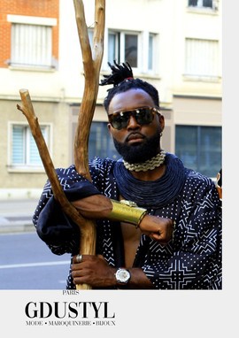 Collier en cuir " RAMATOU"bleu
