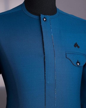 A dark sapphire blue, front flap 3/4-sleeve African kaftan