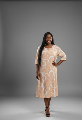 Robe en Satin à manches courtes