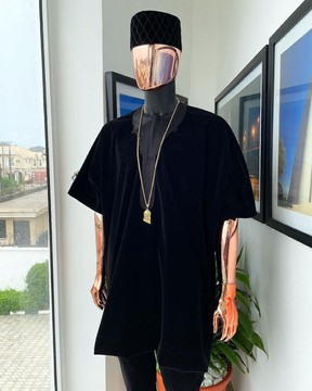 A charcoal black “daftan” from soaked Italian velvet fabric