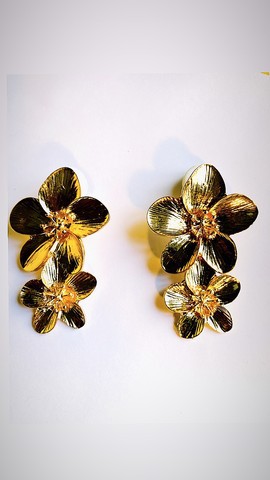 Cherry blossom dangling earring