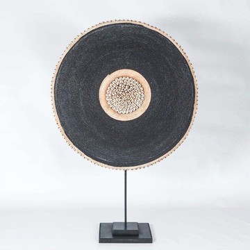 Bouclier Africain Bamiléké – Cameroun | Bois sculpté, perles &amp; cauris By Fekima