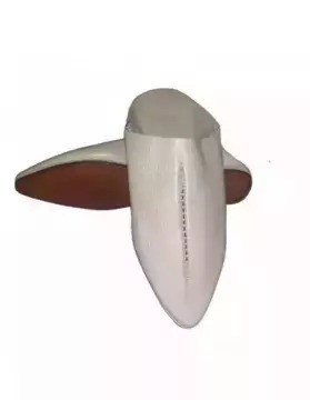 Slippers in original white leather handmade for men