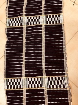 Pindel shawls, 3 × 1 m / 14 cm fabric, DERAMIN