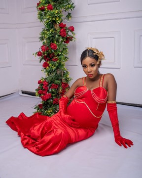 Red velvet maternity dress, bridal gowns, engagement dress,African dresses